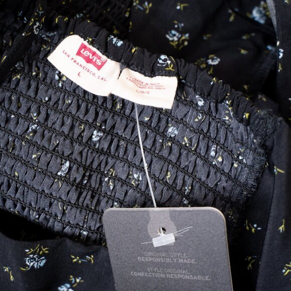 ✨ Levi's Finn Floral Puff Sleeve Blouse Short Sleeve Top Black - Picture 5 of 12